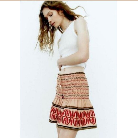 NEW Zara Boho Linen-Blend Embroidered Smocked Ruffle Mini Skort Skirt, Size XS - Picture 4 of 16